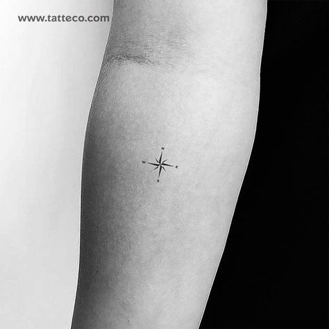 Direction Tattoo Ideas, Compass Tattoo Minimalist, Rose Represents, Small Compass Tattoo, Simple Compass Tattoo, Wind Tattoo, Simple Compass, Compass Rose Tattoo, Tattoos Inspo