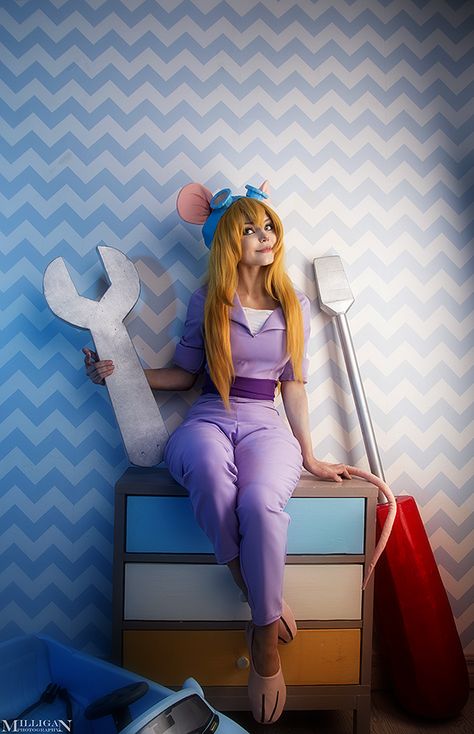 Chip and Dale - Gadget by MilliganVick on DeviantArt Chip And Dale Rescue Rangers, Gadget Hackwrench, Gadget Tecnologici, Rescue Rangers, Cosplay Cute, Baby Gadgets, Chip And Dale, Family Costumes, Cute Cosplay