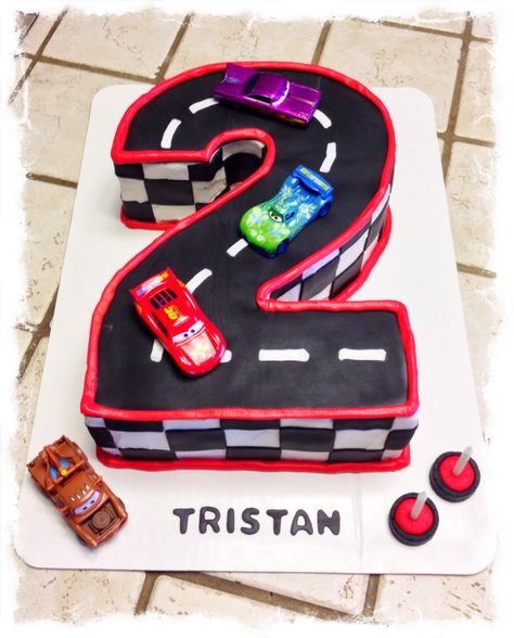 Carved Number 2 Cars cake :) Number 3 Cake, Number 3 Cakes, Disney Cars Birthday Theme, Birthday Cale, Pixar Cars Birthday, Cars Birthday Cake, 3 Cake, Mickey Cakes, Disney Cars Birthday