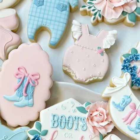 Boots And Bows Cookies, Boots Or Bows Gender Reveal Cookies, Boots Or Bows Cookies, Bows And Boots Gender Reveal, Boots Or Bows Gender Reveal Cake, Boots Or Bows Gender Reveal Ideas, Bows Or Boots Gender Reveal, Boots Or Bows Gender Reveal Decorations, Boots And Bows Gender Reveal