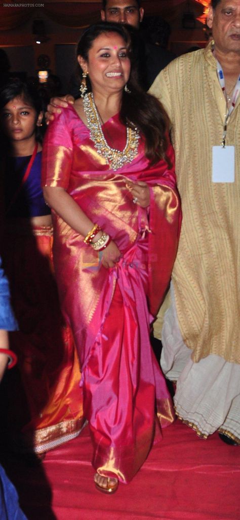 Rani Mukerji Saree, Rani Mukerji, Indian Woman, Saree Blouse Designs Latest, Durga Puja, Blouse Designs Latest, Bollywood Celebrities, Bollywood News, Saree Blouse Designs