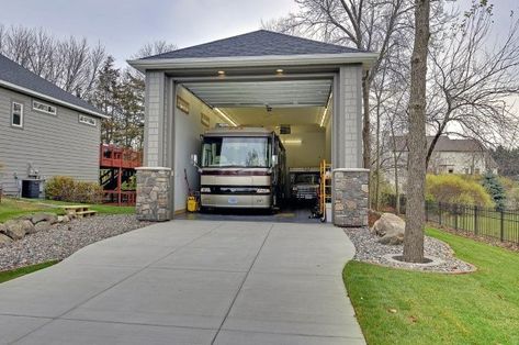 Top 60 Best Detached Garage Ideas - Extra Storage Designs Detached Garage Designs, Rv Garage Plans, Rv Carports, Boat Garage, Plan Garage, Garage Workshop Organization, Garage Addition, Rv Garage, Carport Garage