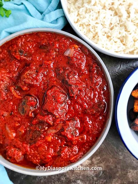 Nigerian Beef Stew (African Beef Stew) African Dishes Nigerian Food, African Beef Stew, Tomatoes Sauce, African Stew, African Recipes Nigerian Food, African Dishes, Roasted Tomato Sauce, Ketogenic Diet Food List, Healthy Lunch Meal Prep