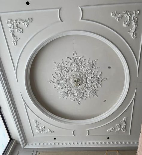 Royal Ceiling Design, Traditional Ceiling Design, Pop False Ceiling Design For Hall Modern, Classical False Ceiling, Victorian Ceiling Design, Classical Ceiling Design, Classic Ceiling Design, Moulding Design, Archway Decor