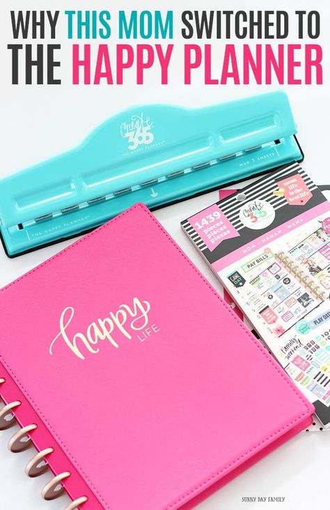 Find out why the Happy Planner is the solution you need to organize your mom life! How to customize your happy planner, happy planner printables, printable planner pages, and planner ideas all in one place. Get organized with this planner guide! #happyplanner #planner #momlife #planneraddict Happy Planner Free Printable, Happy Planner Printables, Filofax Personal, Planner Setup, Happy Planner Layout, Mom Planner, Planner Obsessed, Printable Planner Pages, Mini Happy Planner