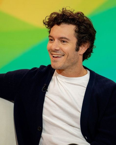 Adam Brody is in his comeback era, and we are here for it 😍 To celebrate the fact that everyone is talking about him and Nobody Wants This, here's an Adam appreciation carousel for you all... You're welcome 💅 📸 Getty Adam Brody Gilmore, Young Adam Brody, Adam Brody Nobody Wants This, That Body Of Yours Adam Levine, Adam Brody, Celebrities