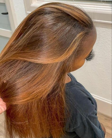 Ginger Highlights, Honey Brown Hair, Black Hair With Highlights, Dyed Natural Hair, Pretty Hair Color, Hair Flip, Hair Dye Colors, Hair Life, Hair Inspo Color