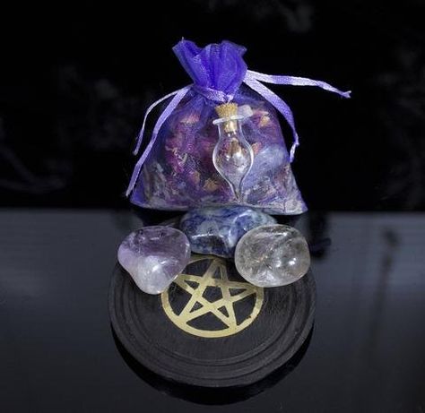 Amulets And Talismans, Rabbits Foot, Mojo Bags, Easy Spells, Witchcraft For Beginners, Spiritual Cleansing, Purple Agate, Evil Spirits, Amulets