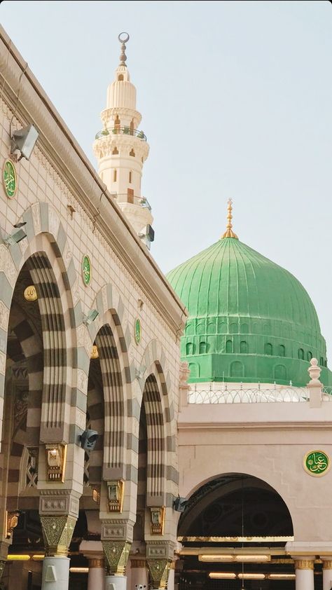 Nabawi Mosque Aesthetic, Masjid Nabawi Aesthetic, Medina Aesthetic, Raudhah Nabawi, Madinah Aesthetic, Arabic Mosque, Masjid Nabvi, Mekah Madinah, Green Mosque