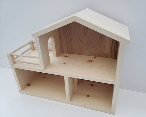 1:12 Natural Pine Wood Sturdy Dollhouse 2 Story With Balcony - Etsy Brasil Small Wooden Dollhouse, Wooden Dollhouse Diy Plans, Diy Wood Dollhouse, Dyi Doll House, Dollhouse Plans, Dollhouse Shelf, Dollhouse Wood, House Outline, Dollhouse Design