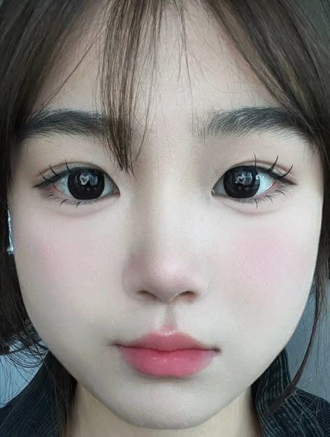 Douyin Aesthetic, Pink Pilates Princess, Doll Eye Makeup, Korean Eye Makeup, Makeup Accesories, Pink Pilates, Japanese Makeup, Pilates Princess, Makeup Tut