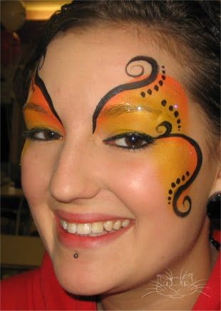 butterfly face paint for Reese's costume, but we will do purple instead of orange Pumpkin Face Paint, Seussical Jr, Lisa Hair, Butterfly Face Paint, Neon Halloween, Butterfly Makeup, Eye Designs, Butterfly Costume, Butterfly Face