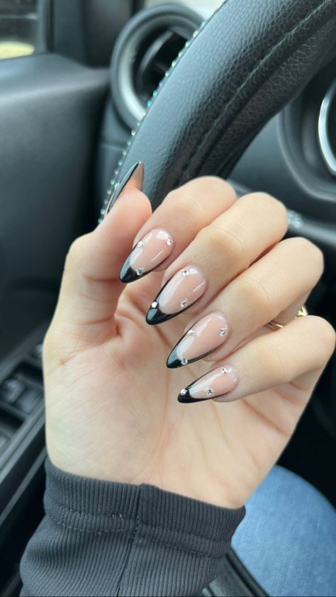 French Nails With Pearls, Nails With Pearls, Black French Nails, Black French, French Nails, How To Do Nails, Nails, Black