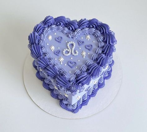 Leo Baby Cake, Blue And Silver Cake, Baby Birthday Cake, Silver Cake, Cake Design Ideas, Leo Season, Baby Birthday Cakes, Cookies And Cakes, Heart Cake