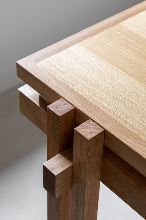 Wood Joinery Table, Japanese Furniture Design, Flat Furniture, Japanese Joinery, Joinery Design, Wood Furniture Design, Japanese Furniture, Wood Joints, Timber Furniture