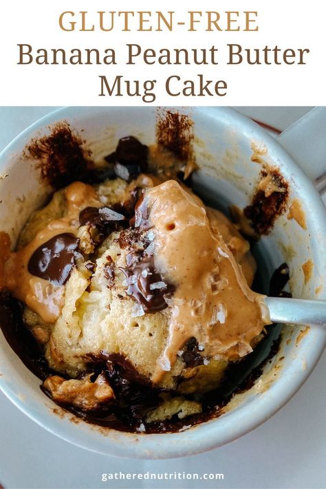 gluten-free banana peanut butter mug cake in a white glass mug Gluten Free Banana Cake, Healthy Protein Desserts, Peanut Butter Mug Cake, Gluten Free Mug Cake, Banana Mug Cake, Mug Cake Healthy, Easy Mug Cake, Peanut Butter Mug Cakes, Protein Mug Cakes