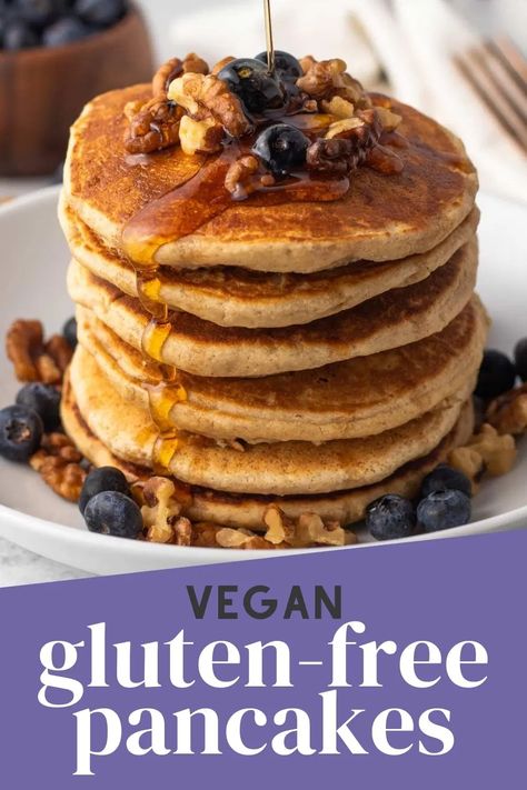 Gluten Free Pancakes Easy, Plant Based Pancakes, Vegan Gluten Free Pancakes, Oat Flour Pancakes, Patisserie Vegan, Vegan Pancake Recipes, Oat Pancakes, Gluten Free Pancakes, Vegan Pancakes