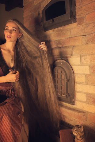 Real Life Rapunzel, Anna Hair, Going Gray, Look Older, Hair Images, Dye My Hair, Long Hair Women, Beautiful Long Hair, A Teen