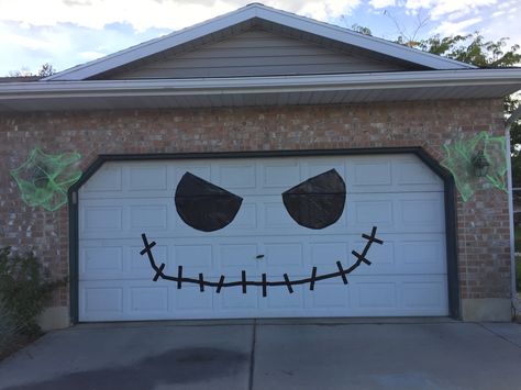 My Jack Skellington garage door! I used duct tape and trash bags :). Diy Halloween Door Decorations, Halloween Garage Door, Halloween Diy Door, Halloween Garage, Halloween At Home, Halloween Door Decorations, Birthday Halloween Party, Halloween Door, Halloween Jack