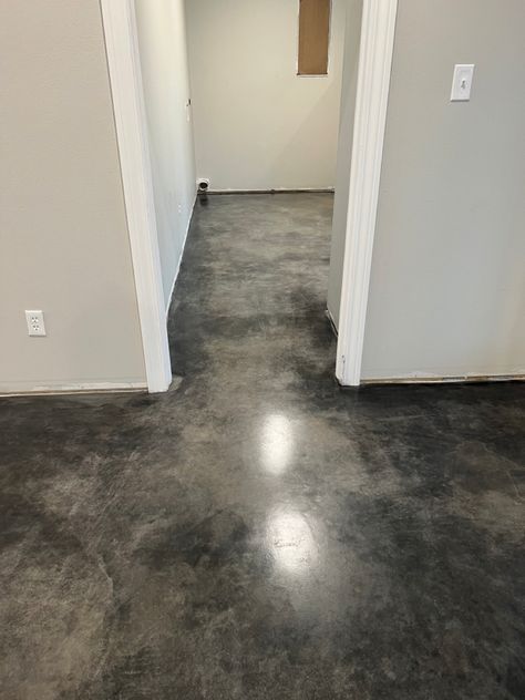 Polished Concrete Floor Basement, Cement Flooring Ideas, Dark Epoxy Floor, Acid Wash Concrete Floor, Dark Concrete Floors, Cement Floors In House, Indoor Concrete Floor Ideas, Modern Front Porch Decor, Concrete Floors In House