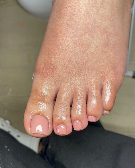 Pink Pedicure, Short Coffin Nails Designs, Gel Toe Nails, Acrylic Toe Nails, Toe Nail Color, Pretty Toe Nails, Cute Toe Nails, Nude Nail Designs, Nail Jewels