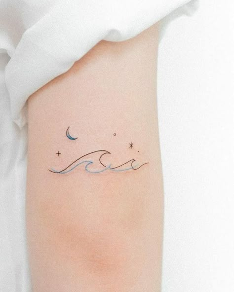 Water Tatoos Symbols, Mother Ocean Tattoo, Calm Wave Tattoo, Blue Minimalist Tattoo, Blue Waves Tattoo, Minimal Waves Tattoo, Rain Tattoos For Women, Water Themed Tattoos For Women, Half Half Tattoo