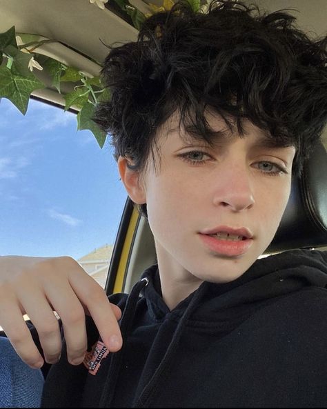 Fluffy Hair Boy 13, Graceful Addison, Fluffy Hair Boy, Addison Grace, Hair Boy, Mens Hairstyles Thick Hair, Eye Makeup Pictures, Shot Hair Styles, Popular People