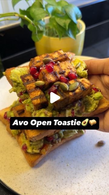 Vanshika Khurana on Instagram: "Recipe⬇️

Makes 2 Toasts (Cals: 430, P: 21g)
For Guacamole 🥑:
1/2 Avocado
1 tbsp onion
1 tbsp tomato
1/2 lemon juice 
Seasoning - Salt, pepper, red chilli powder, mixed herbs/oregano
2 tbsp pomegranate

For tofu:
80g tofu
Marinade - 1 tbsp schezwan, drizzle of honey, 1 tsp soy sauce, 1/2 tsp vinegar, salt, red chilli powder, mixed herbs, 1 tsp cornflour, 1/2 tsp olive oil

For the toast
2 slices wholewheat/muligrain bread (or sourdough)
1 tsp Roasted pumpin seeds

1. Mix up all the ingredients to prepare the guacamole until everything is well combined. Make sure the avocado is ripe.
2. Marinate the tofu and refrigerate for 15 mins. Then grill it until its beautiful golden brown. 
3. Airfry/ Toast your bread until crispy. Assemble the toast and top it with p Tofu Marinade, Red Chilli Powder, Seasoning Salt, Red Chilli, Chilli Powder, Healthy Vegetarian, Vegan Breakfast, Golden Brown, Lemon Juice