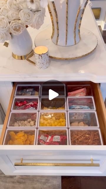 The Container Store on Instagram: "Sundays are for satisfying snack drawer restocks! �🥨💙 @farahjmerhi used @thehomeedit by @idlivesimply Large Pantry Canisters to make snacks easily accessible and organized. #TheContainerStore #thehomeedit #idesign #kitcheninspiration #kitchenorganization #restock #snackideas #homeorganization #getorganized #pantry #pantryorganization #satisfyingvideo #asmrfood" Snack Drawer Organization, Pantry Canisters, Organization Containers, Snack Drawer, Farah Merhi, Drawer Organization, Large Pantry, The Home Edit, The Container Store