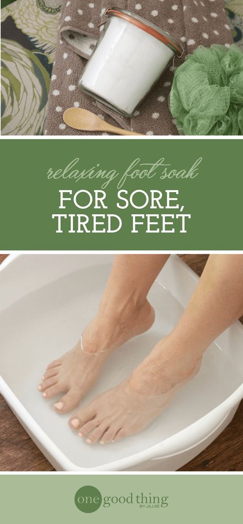 Got tired, sore, or swollen feet? Treat yourself to a relaxing and rejuvenating foot soak. Only three simple ingredients needed! Homemade Foot Soaks, Listerine Foot Soak, Diy Foot Soak, Foot Soak Recipe, Foot Soak, Foot Spa, Detox Your Body, Detox Recipes, Essential Oil Recipes