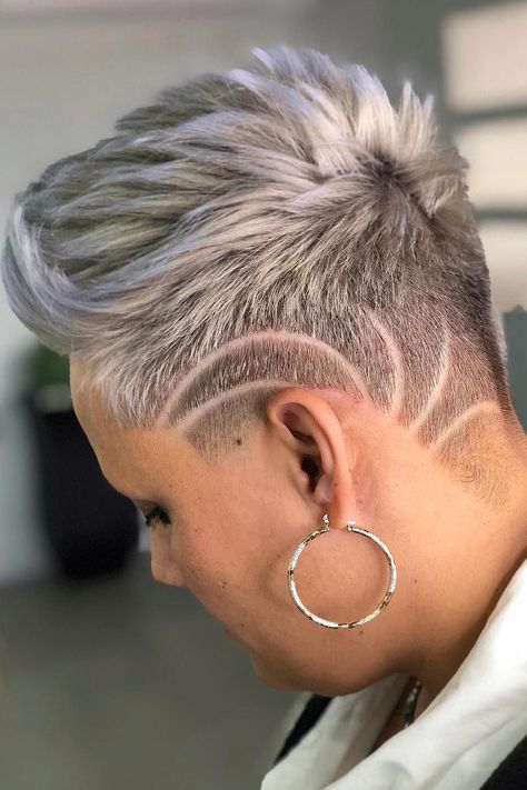 Faux Hawk Fade Tapered Haircut For Women, Androgynous Haircut, Short Hair Designs, Shaved Hair Cuts, Short Shaved Hairstyles, Shaved Hair Designs, Shaved Undercut, Tapered Haircut, Super Short Hair