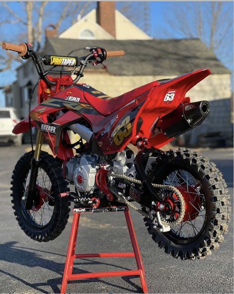 Crf 110 Pit Bike, 110 Pit Bike, Indian Motorbike, Pit Bikes, Cool Dirt Bikes, Motorcycle Drawing, Motorcross Bike, Electric Dirt Bike, Kids Ride On Toys