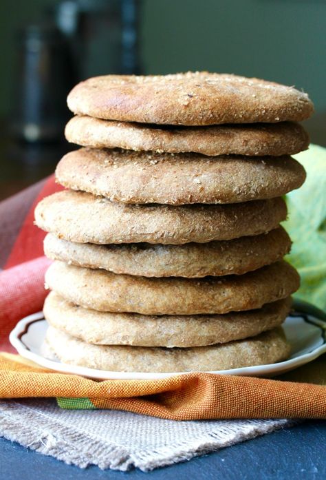 Aish Baladi, Biblical Recipes, Aish Baladi Recipe, Egyptian Sandwich, Egyptian Bread Recipe, International Breads, Egypt Recipes, Middle Eastern Flatbread, Egyptian Flatbread