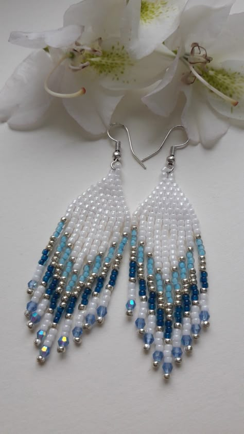 Anting Manik, Seed Bead Jewelry Patterns, Blue Beaded Earrings, Beaded Earrings Native, Beaded Earrings Tutorials, Beaded Earrings Diy, Brick Stitch Earrings, Beaded Jewlery, Beaded Jewelry Tutorials