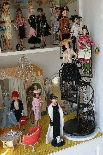 Barbie Love, Doll Room, Barbie Diorama, I'm A Barbie Girl, Im A Barbie Girl, Doll Display, Barbie Fashionista, Beautiful Barbie Dolls, Barbie Vintage