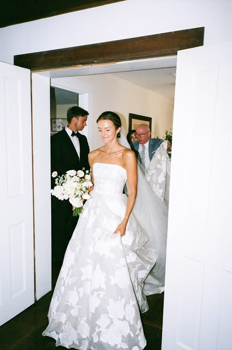 Wedding Dress Carolina Herrera, Ralph Lauren Wedding, Suit Supply, Nantucket Wedding, Cottage Wedding, Future Wedding Plans, Wedding Aesthetic, Classy Wedding, Black Tie Wedding