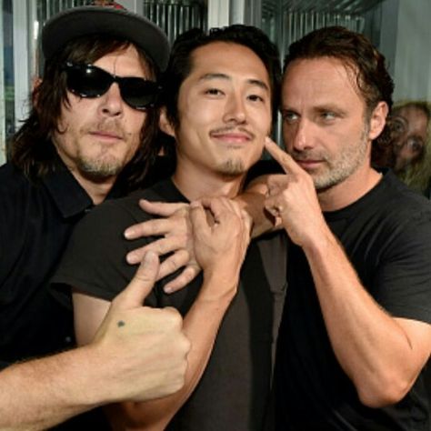 Daryl, Glenn & Rick 7/10/15 Daryl And Rick, Twd Funny, Glenn Rhee, Steven Yeun, Walking Dead Cast, Fear The Walking, San Diego Comic Con, Daryl Dixon, Norman Reedus