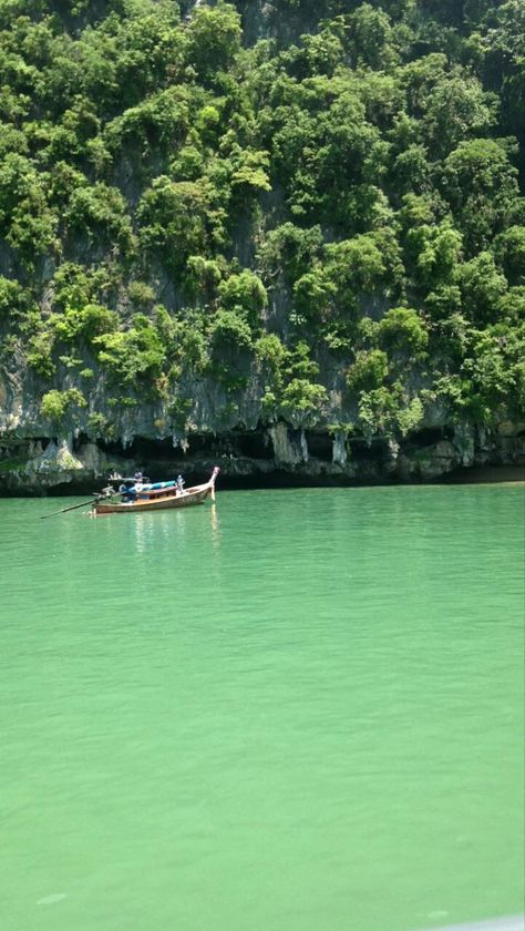 Travel | Thailand | aesthetic | aesthetics | green | sea | asia | nature | photography Thailand Nature Photography, Green Sea Aesthetic, Sea Green Aesthetic, Green Summer Aesthetic, Vert Aesthetic, Asia Nature, Thailand Aesthetic, Green Vibes, Aesthetic Places