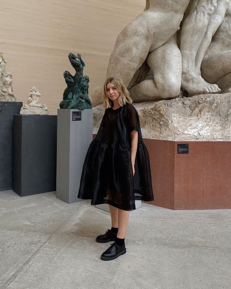 Brittany Bathgate on Instagram: “The Dress and The Museum: A Love Story. 💘 @baumundpferdgarten #BaumFamily” Brittany Bathgate, Tube Dresses, A Love Story, Autumn Dress, Fall Fashion Trends, Tube Dress, Smock Dress, Amelie, Trending Dresses