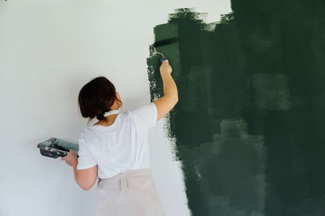 Letting Paint Dry Completely Will Give You the Best Results—Here's How Long It Takes Fixer Upper Joanna, Fixer Upper Joanna Gaines, Joanna Gaines Style, Shed Interior, Yellow Pillows, Black And White Tiles, Shed Homes, Odaiba, Exclusive Home