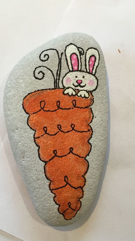 Easter Rock Painting, Egg Rock, Easter Drawings, Easter Paintings, Painted Rock Animals, Painted Rocks Kids, Rock And Pebbles, Painted Rocks Craft, Painted Rocks Diy