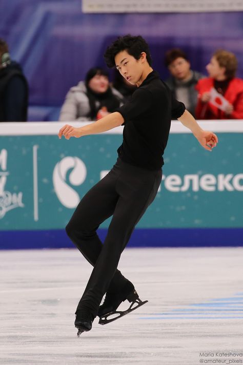 Figure Skating Poses, Skating Poses, Inktober Ideas, Figure Skating Olympics, Male Figure Skaters, Nathan Chen, Poses Men, Hot Asian Men, Ice Skaters