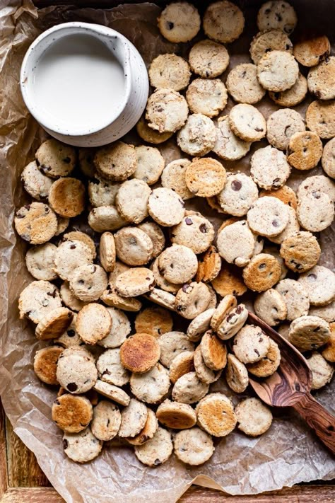 "Cookie Crisp" Cereal | Healthy Little Vittles Cereal Recipes Homemade, Cereal Healthy, Cookie Crisp Cereal, Homemade Cereal, Low Sugar Snacks, Cereal Cookies, Resepi Biskut, Cookie Crisp, Vegan Baking Recipes