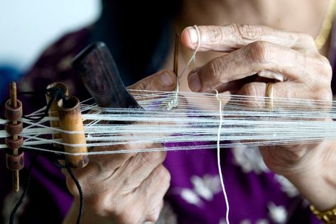 A Parsi woman ties a kusti, the sacred thread worn by Zoroastrians. Photograph: Sam Panthaky/AFP/Getty Images Tower Of Silence, Sacred Threads, Sewing Machine Feet, Women Ties, High Priest, Mumbai India, Evil Spirits, A Family, Getty Images