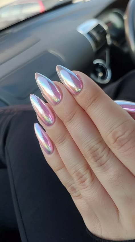 Chrome Colored Nails, Iridescent Chrome Nails, Going Out Nails, Chrome Nail Colors, Ombre Chrome Nails, Chrome Nail Designs, Milky Nails, Chrome Nails Designs, Trending Nails