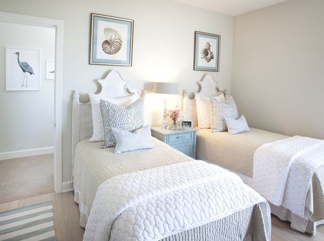 House of Turquoise: AGK Design Studio - thinking about converting the full bed to twins in one of our guest rooms. Neutral Guest Bedroom, Twin Beds Guest Room, Tiny Bedroom Design, Beach House Bedroom, Beach House Interior Design, Two Twin Beds, House Of Turquoise, Twin Beds, Twin Bedroom