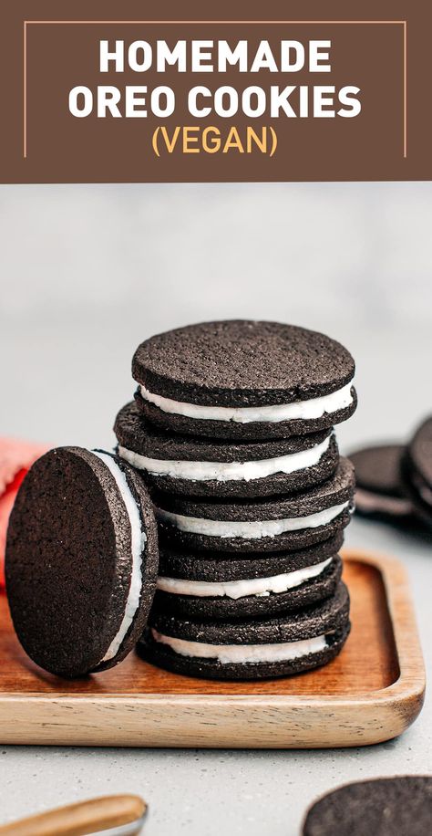 Vegan Oreos, Homemade Oreo Cookies, Caramel Dessert Recipes, Homemade Oreos, Oreo Cookie Recipes, Vanilla Cream Filling, Vegan Cookies Recipes, Chocolate Creme, Caramel Desserts