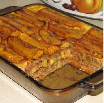 Pastelon Recipe, Hispanic Dishes, Simple Dinners, Plantain Recipes, Puerto Rican Dishes, Puerto Rico Food, Boricua Recipes, Rican Food, Diy Cooking