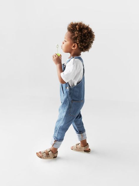 JUMPSUITS-BABY BOY | 3 months -5 years-KIDS | ZARA United States Baby Boy Overalls Outfit, Denim Overalls Outfit, Baby Series, Baby Boy Overalls, Toddler Wearing, Baby Boy Summer, Denim Dungarees, Toddler Boy Fashion, Zara Baby