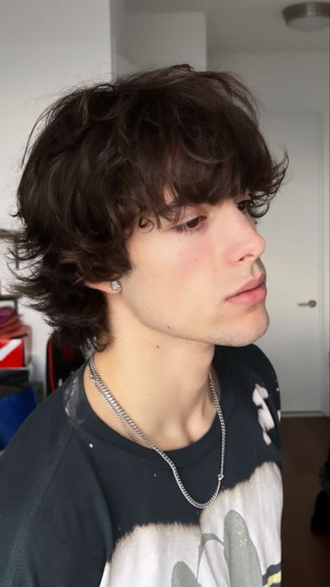 Genderfluid Haircut, Mod Cut, Long Curly Hair Men, Mens Haircuts Short Hair, Short Shaggy Haircuts, Mod Hair, Men Haircut Curly Hair, Oval Face Haircuts, Mens Hairstyles Thick Hair